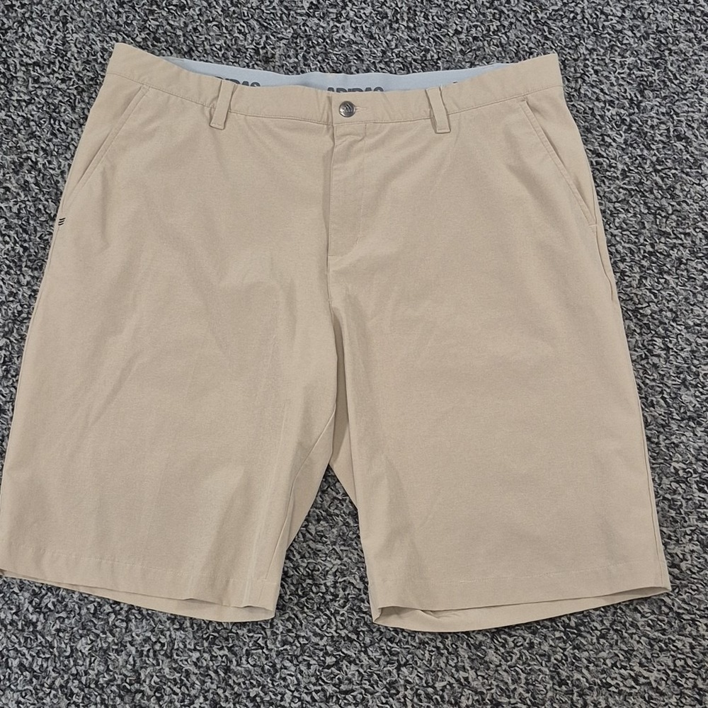 Adidas‎ Ultimate 365 Shorts Mens 38 Beige Solid 10" Performance Golf
